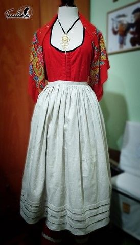 Delantal liño branco largo